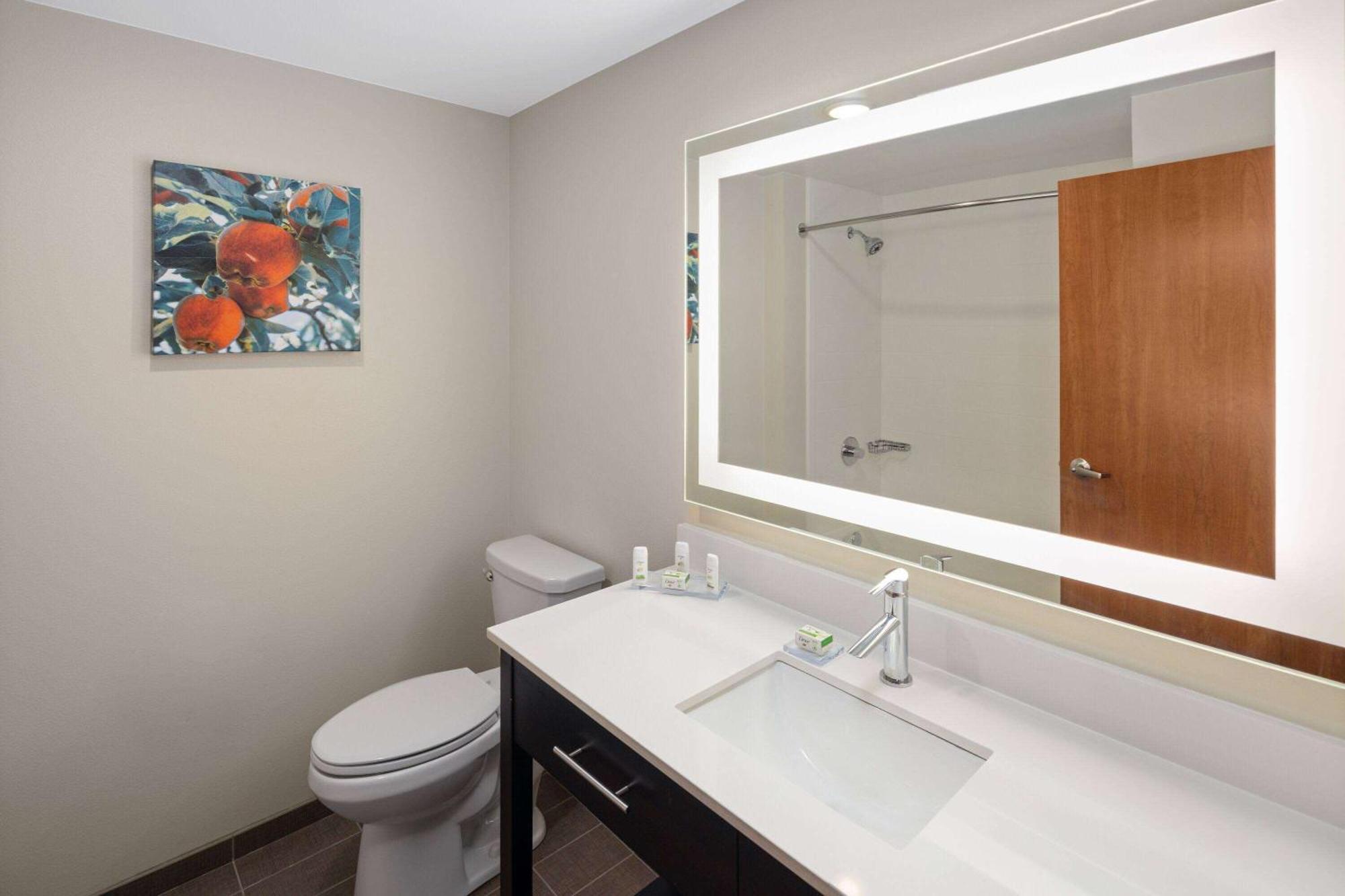 La Quinta Inn & Suites By Wyndham Wenatchee Εξωτερικό φωτογραφία