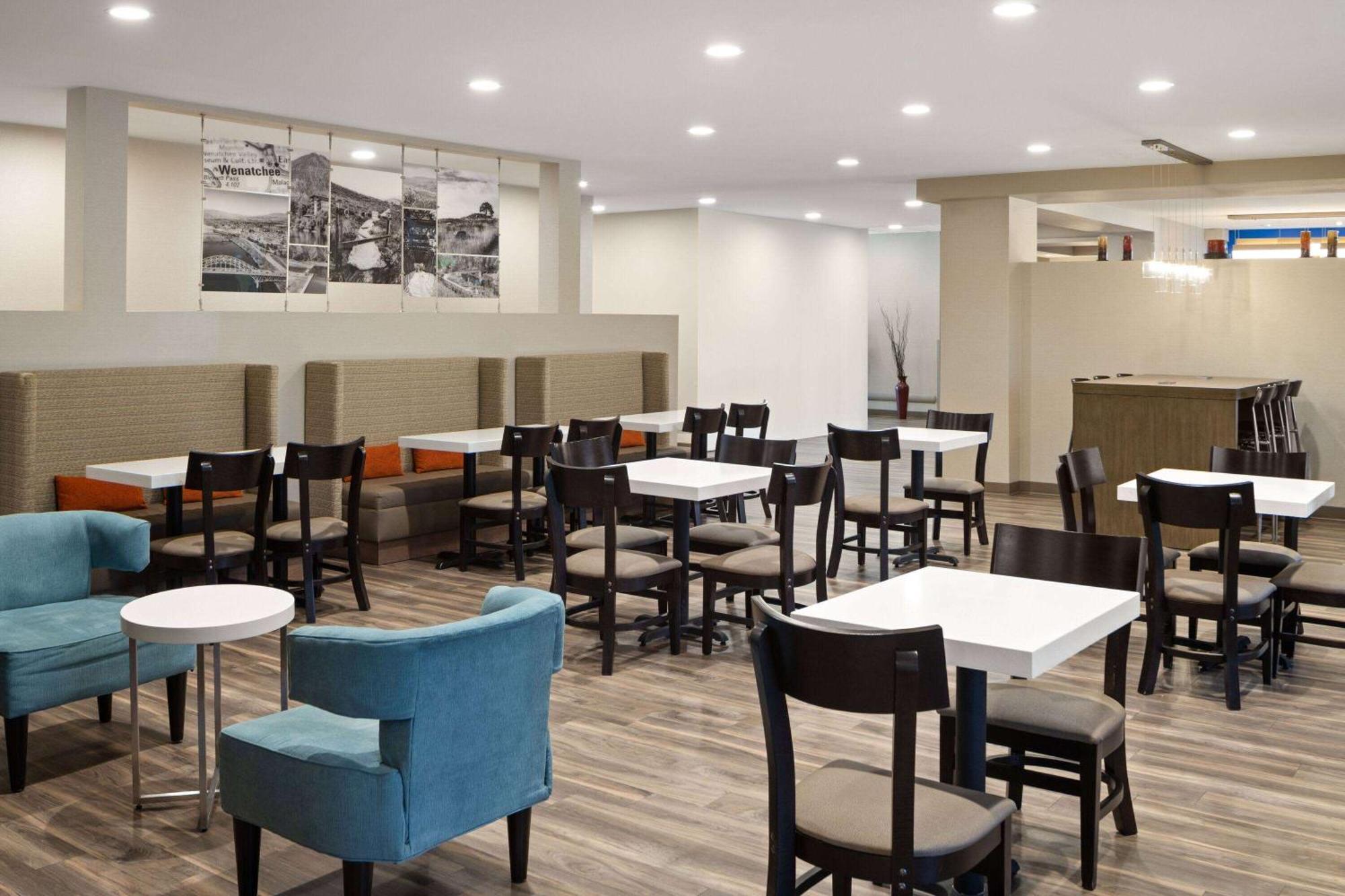 La Quinta Inn & Suites By Wyndham Wenatchee Εξωτερικό φωτογραφία