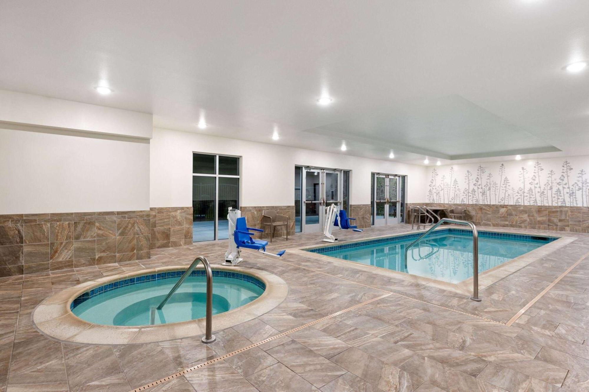 La Quinta Inn & Suites By Wyndham Wenatchee Εξωτερικό φωτογραφία