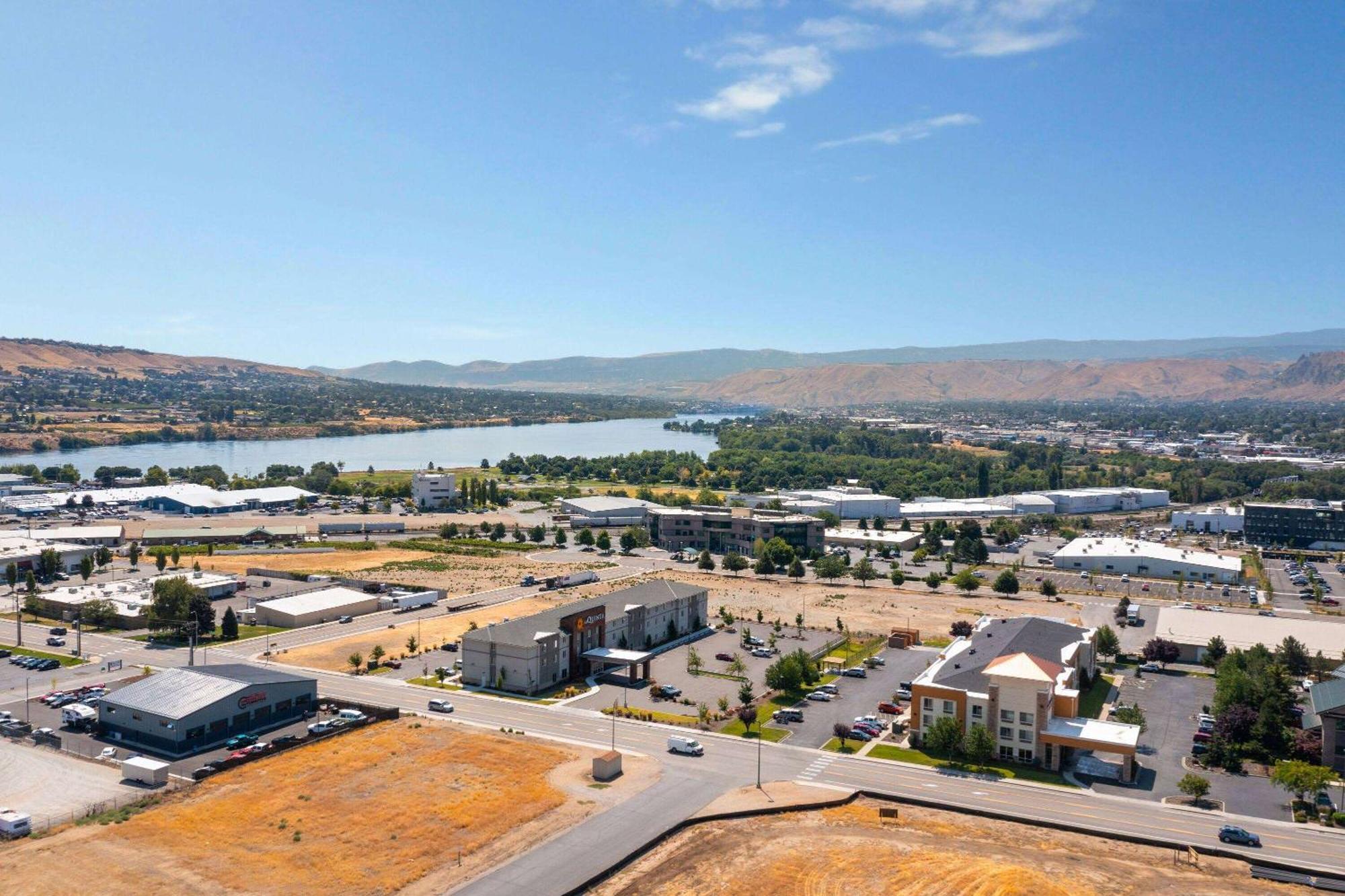 La Quinta Inn & Suites By Wyndham Wenatchee Εξωτερικό φωτογραφία