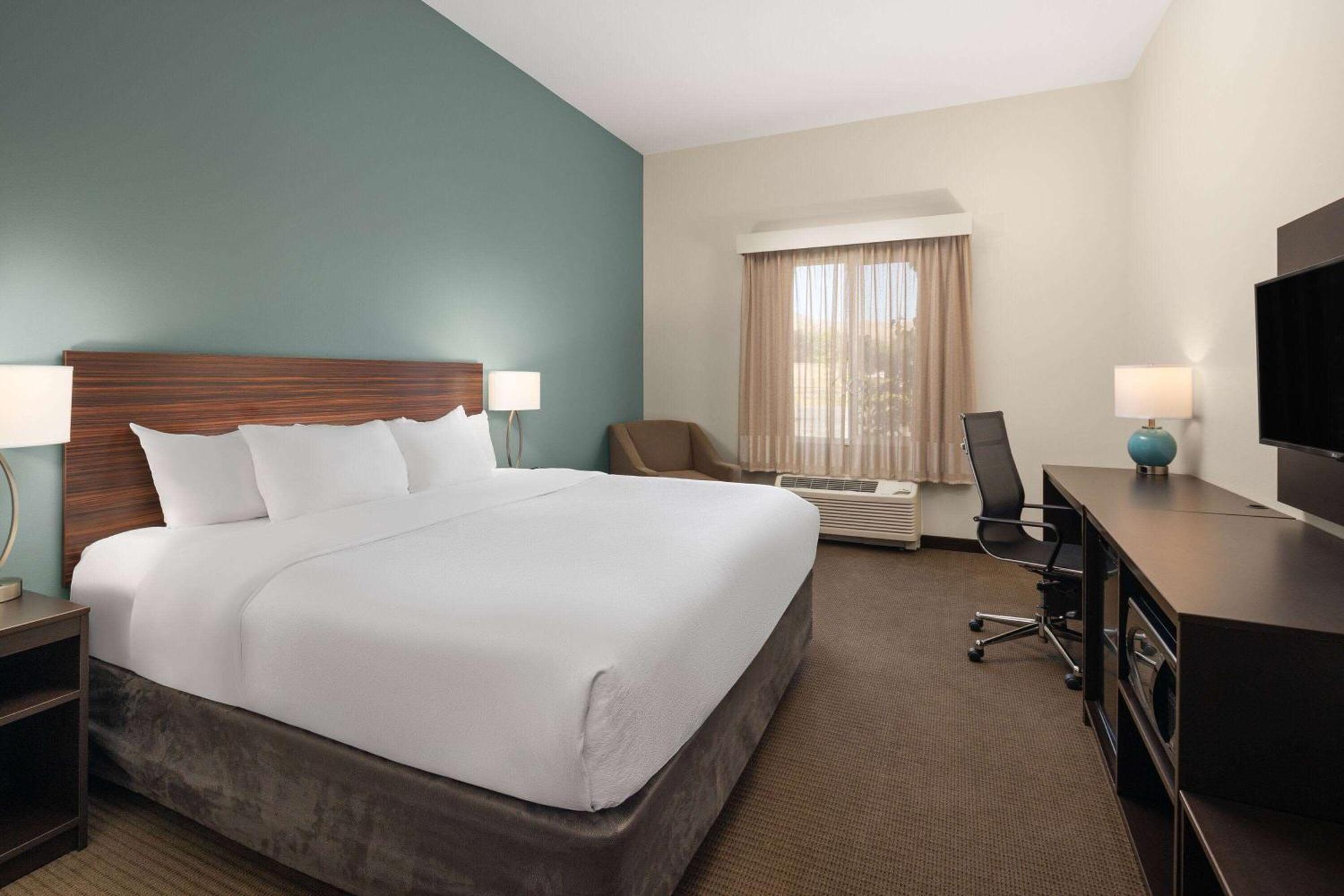 La Quinta Inn & Suites By Wyndham Wenatchee Εξωτερικό φωτογραφία